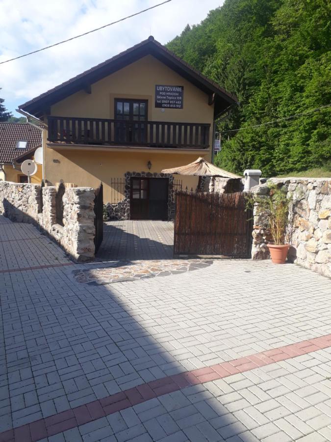 Ubytovanie Pod Hradom Sklené Teplice 外观 照片